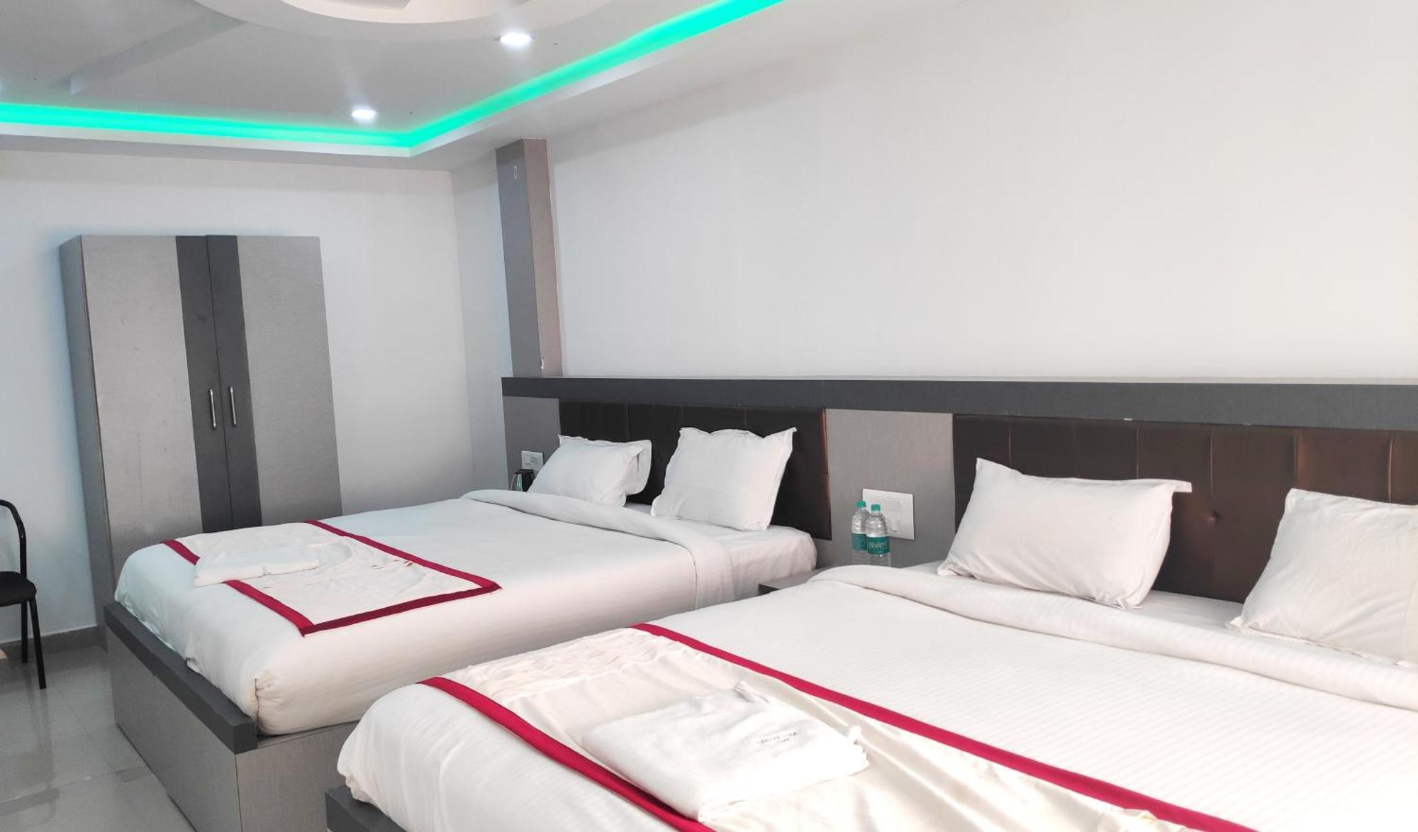 Hotel Shawrya The Grand マディケーリ エクステリア 写真